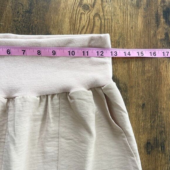 Womens High Waisted Crop Joggers Size M Tan Beige Elastic Waist Pull On Pockets - Picture 6 of 8